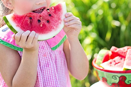 Makanan Ringan yang bisa Naikin Mood Kamu pas Bete